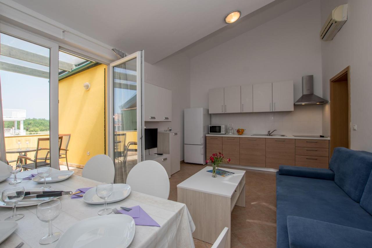 Villas Faro Bašanija Εξωτερικό φωτογραφία